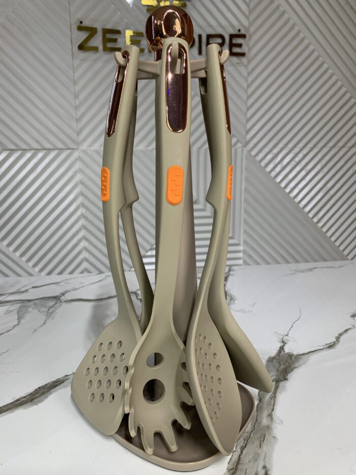 KITCHEN DINING SILICONE SPOON SET - Image 1