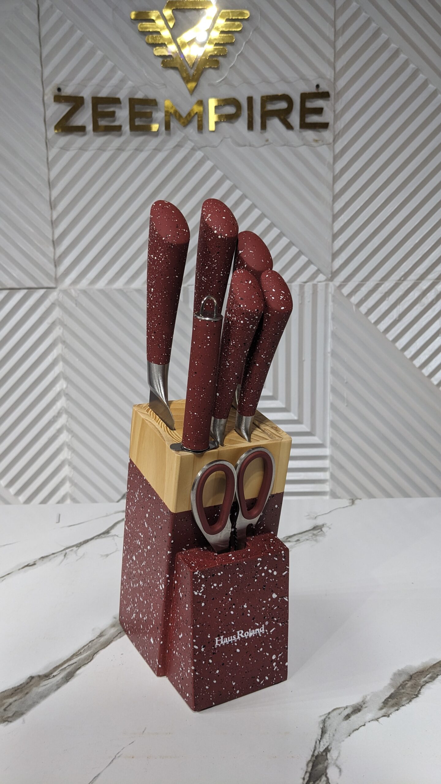 PXL_20250915_103353215 8PCS STAINLESS HAUSROLAND KNIFE SET - Image 1